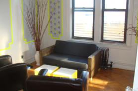 Nice room in charming apartment in great neighborhood
